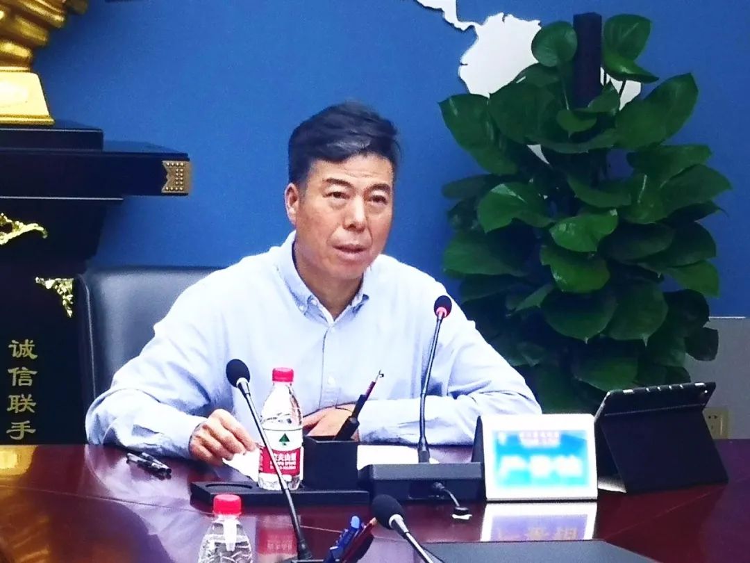 秦川集团召开“高档数控机床”技术研讨会